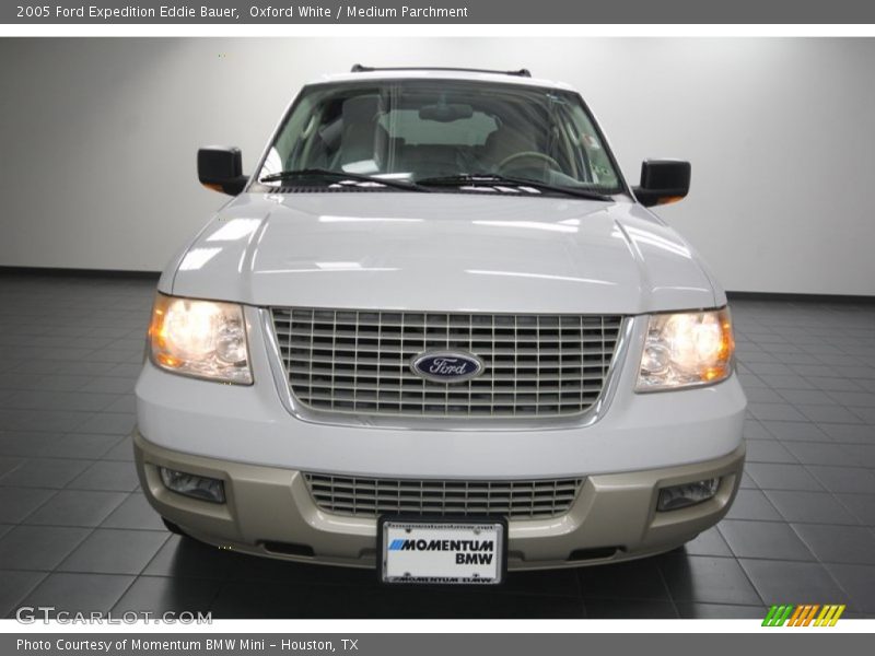 Oxford White / Medium Parchment 2005 Ford Expedition Eddie Bauer
