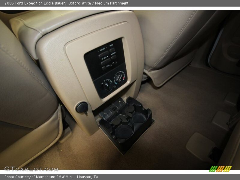 Oxford White / Medium Parchment 2005 Ford Expedition Eddie Bauer
