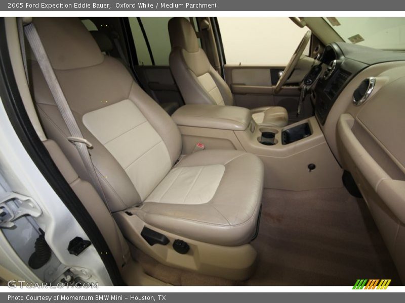 Oxford White / Medium Parchment 2005 Ford Expedition Eddie Bauer