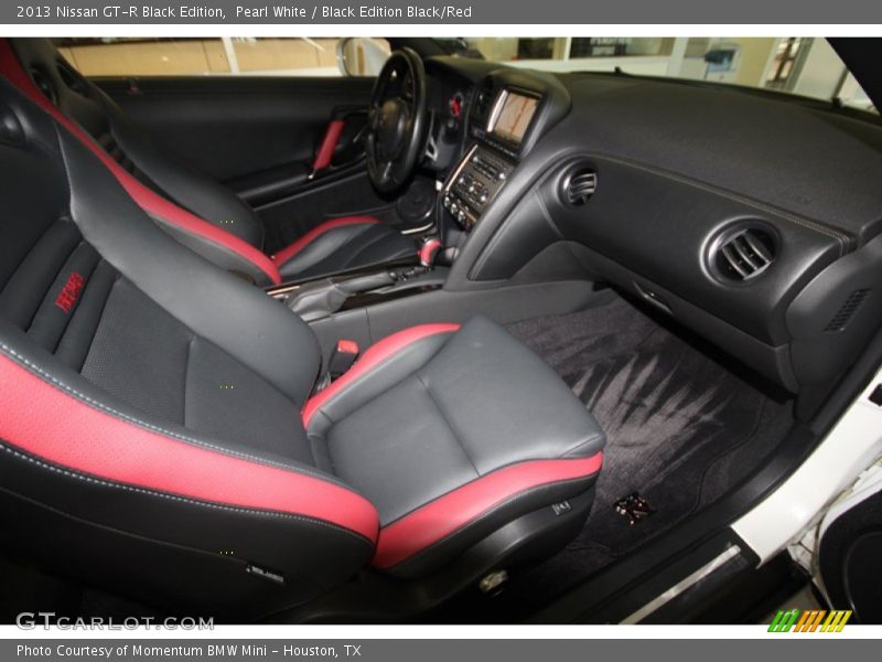 Front Seat of 2013 GT-R Black Edition