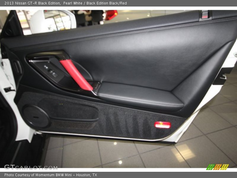 Door Panel of 2013 GT-R Black Edition