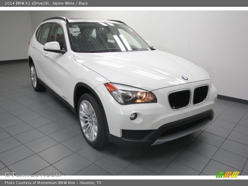 Alpine White / Black 2014 BMW X1 sDrive28i