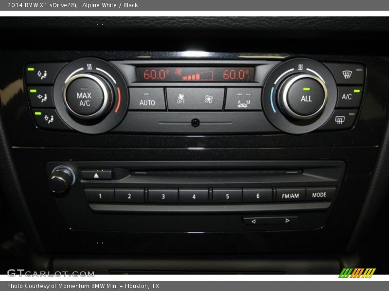 Alpine White / Black 2014 BMW X1 sDrive28i