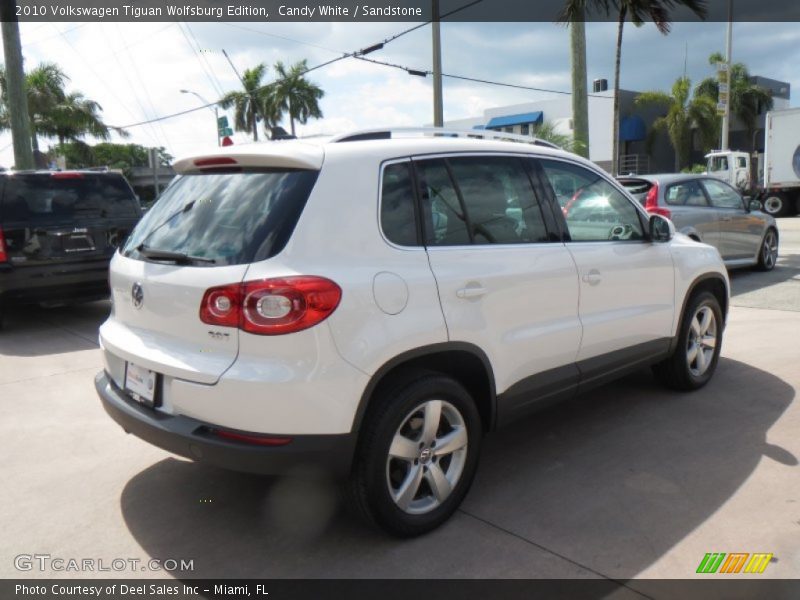 Candy White / Sandstone 2010 Volkswagen Tiguan Wolfsburg Edition