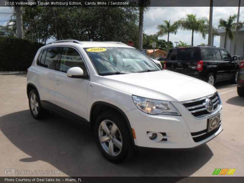 Candy White / Sandstone 2010 Volkswagen Tiguan Wolfsburg Edition