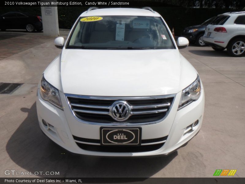 Candy White / Sandstone 2010 Volkswagen Tiguan Wolfsburg Edition