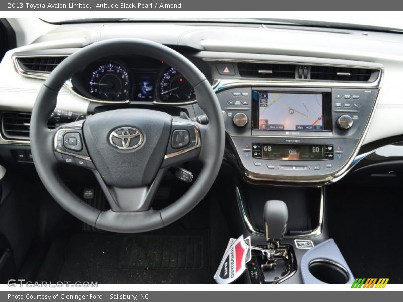 Attitude Black Pearl / Almond 2013 Toyota Avalon Limited