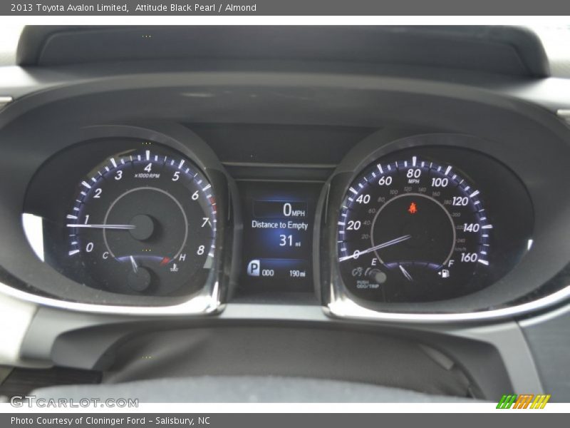 Attitude Black Pearl / Almond 2013 Toyota Avalon Limited