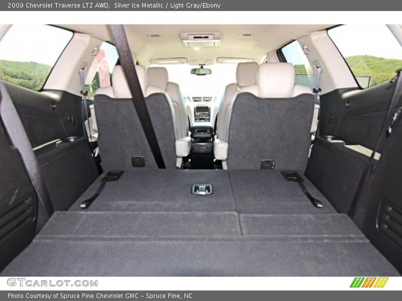 Silver Ice Metallic / Light Gray/Ebony 2009 Chevrolet Traverse LTZ AWD