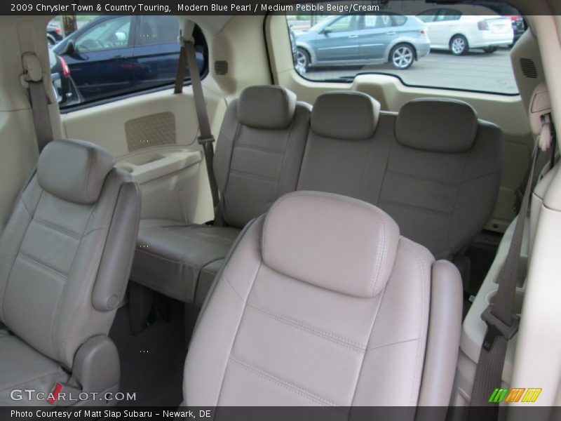 Modern Blue Pearl / Medium Pebble Beige/Cream 2009 Chrysler Town & Country Touring