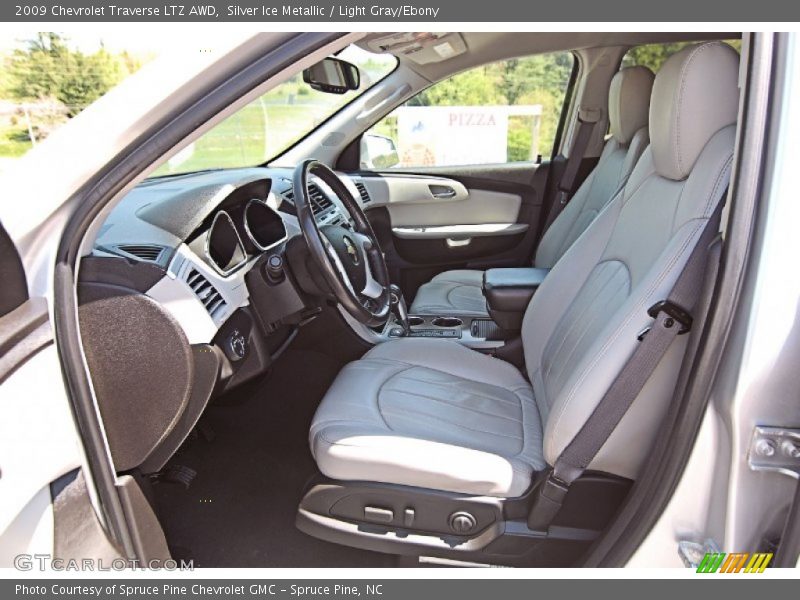 Silver Ice Metallic / Light Gray/Ebony 2009 Chevrolet Traverse LTZ AWD