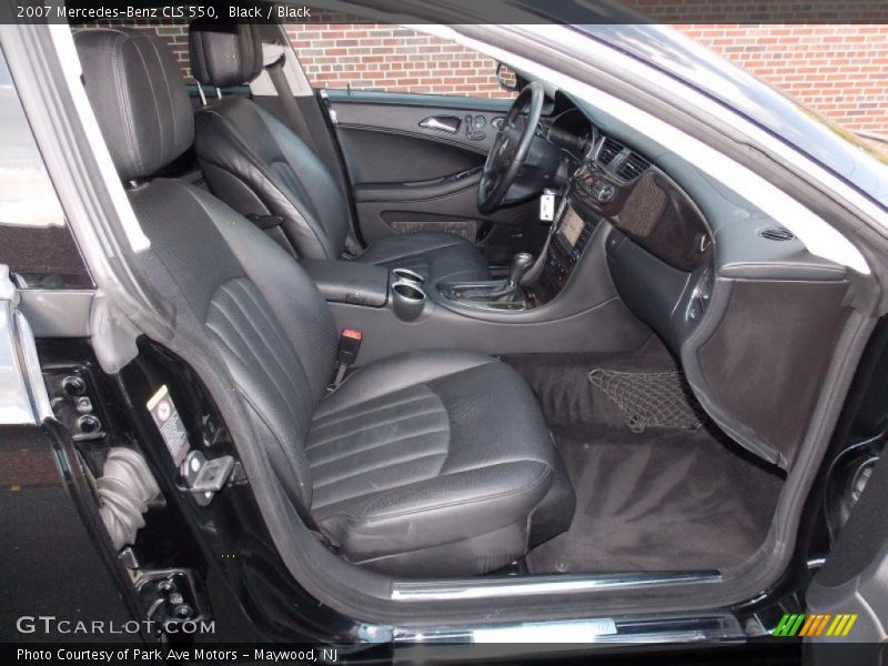 Front Seat of 2007 CLS 550
