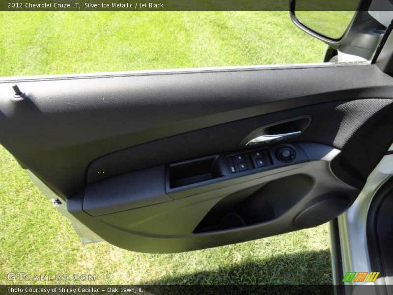 Silver Ice Metallic / Jet Black 2012 Chevrolet Cruze LT