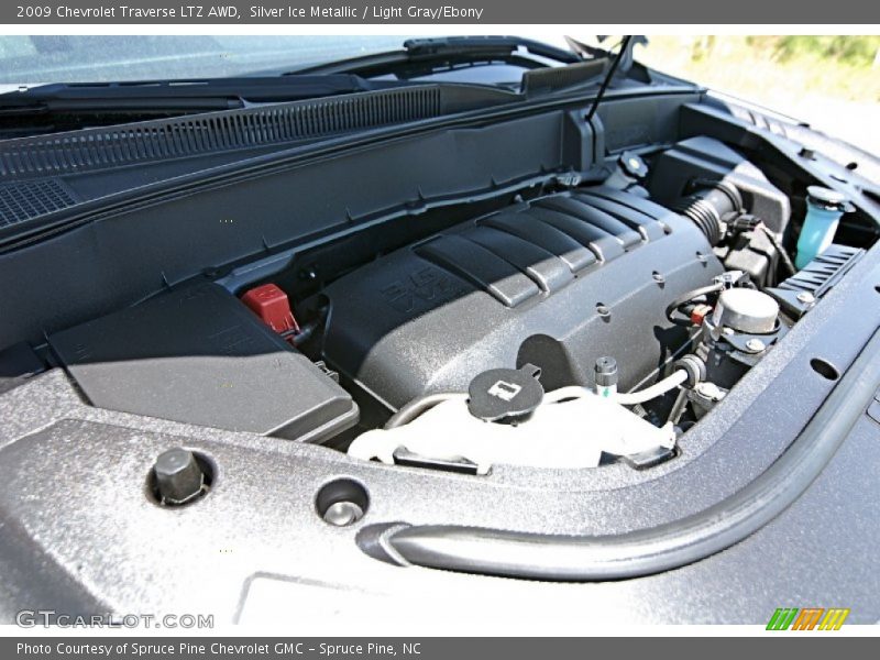 Silver Ice Metallic / Light Gray/Ebony 2009 Chevrolet Traverse LTZ AWD