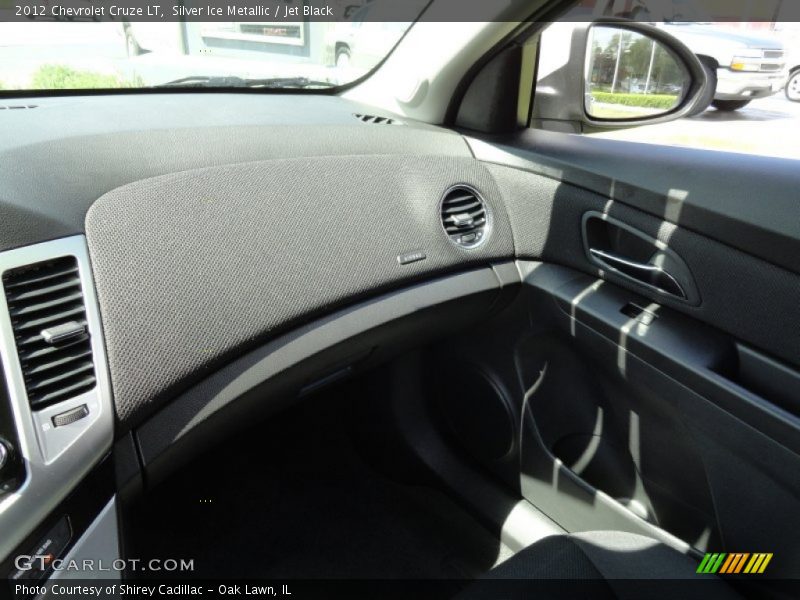 Silver Ice Metallic / Jet Black 2012 Chevrolet Cruze LT