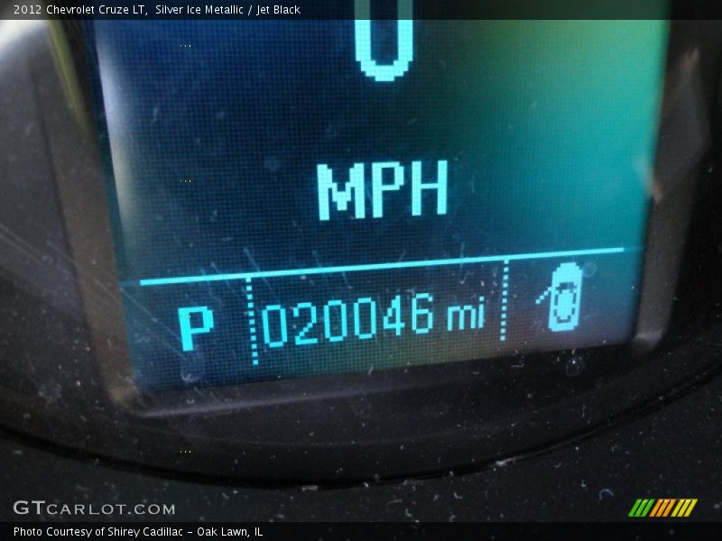 Silver Ice Metallic / Jet Black 2012 Chevrolet Cruze LT