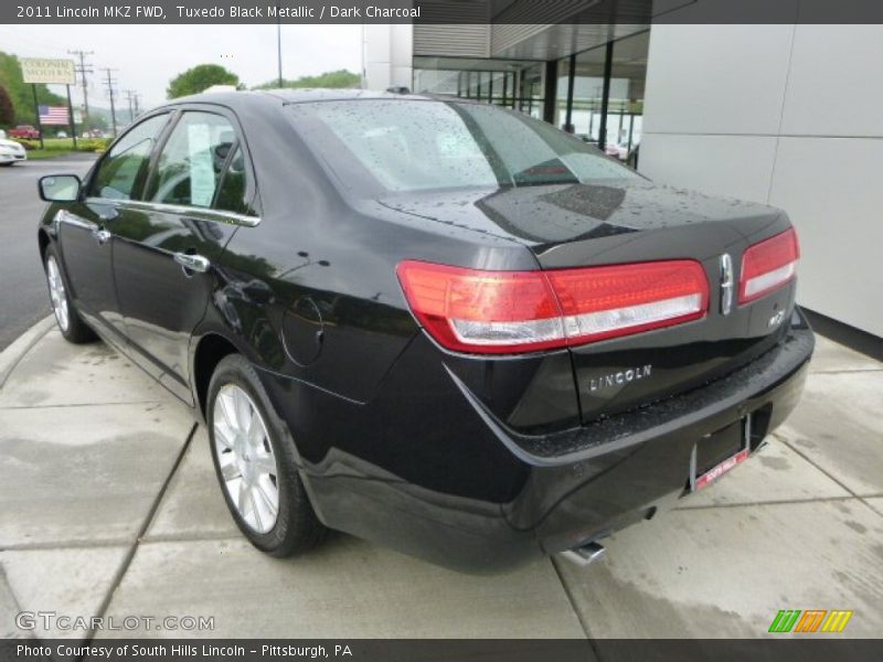 Tuxedo Black Metallic / Dark Charcoal 2011 Lincoln MKZ FWD