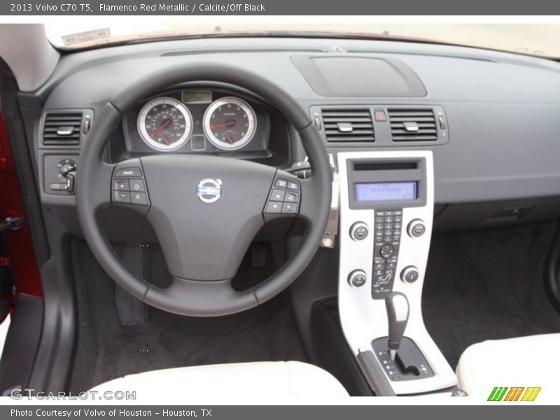 Flamenco Red Metallic / Calcite/Off Black 2013 Volvo C70 T5