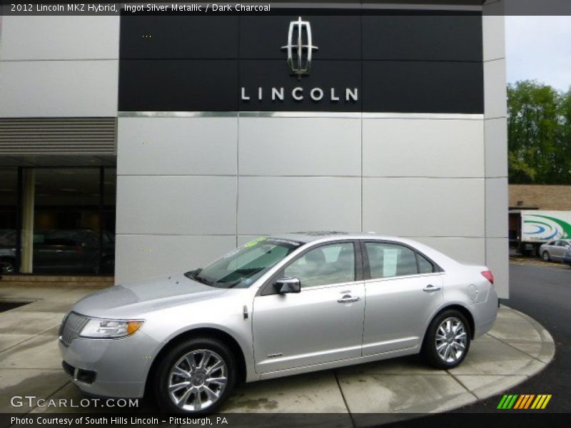Front 3/4 View of 2012 MKZ Hybrid