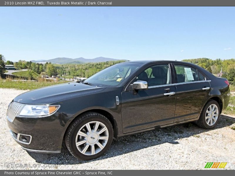 Tuxedo Black Metallic / Dark Charcoal 2010 Lincoln MKZ FWD