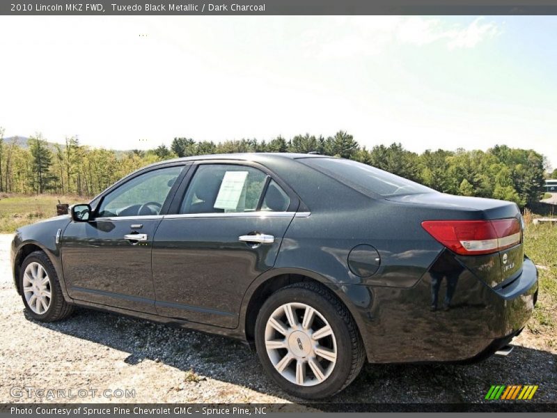 Tuxedo Black Metallic / Dark Charcoal 2010 Lincoln MKZ FWD