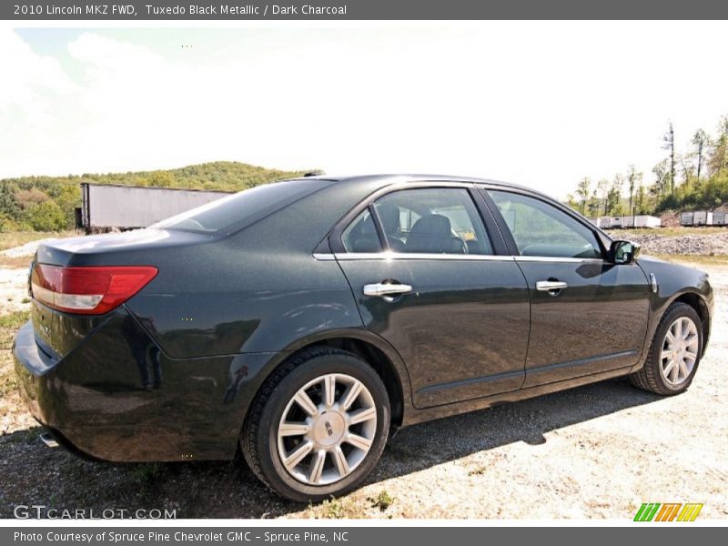 Tuxedo Black Metallic / Dark Charcoal 2010 Lincoln MKZ FWD
