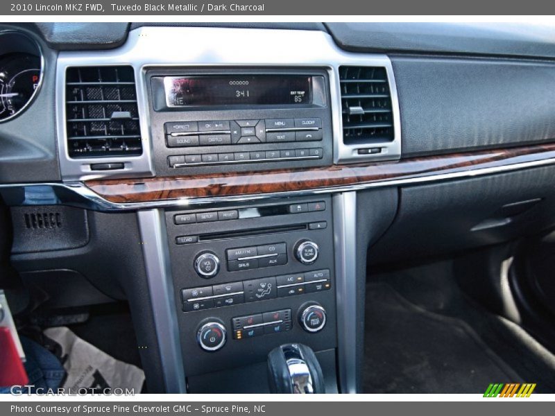 Tuxedo Black Metallic / Dark Charcoal 2010 Lincoln MKZ FWD