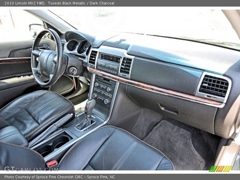 Tuxedo Black Metallic / Dark Charcoal 2010 Lincoln MKZ FWD