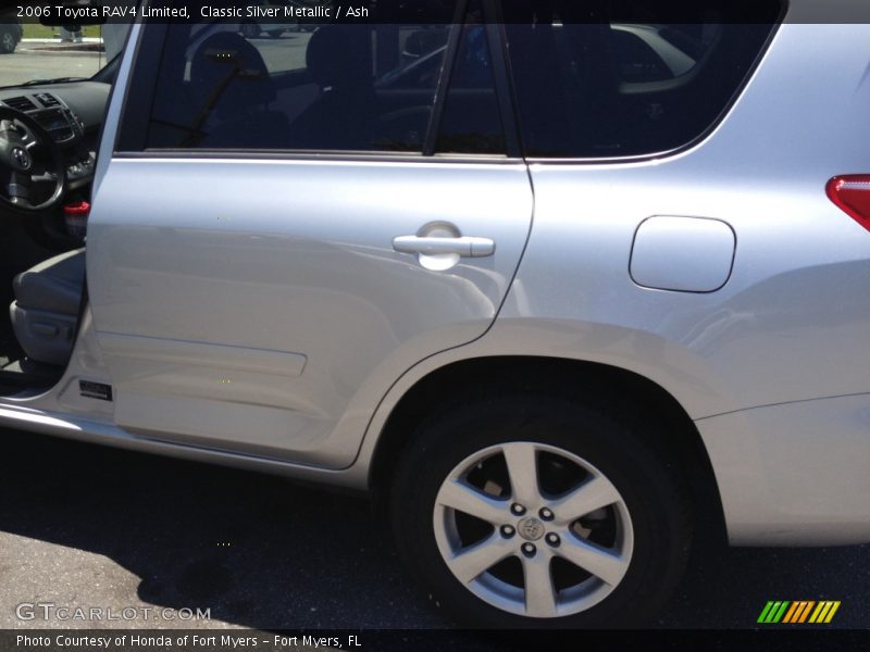 Classic Silver Metallic / Ash 2006 Toyota RAV4 Limited