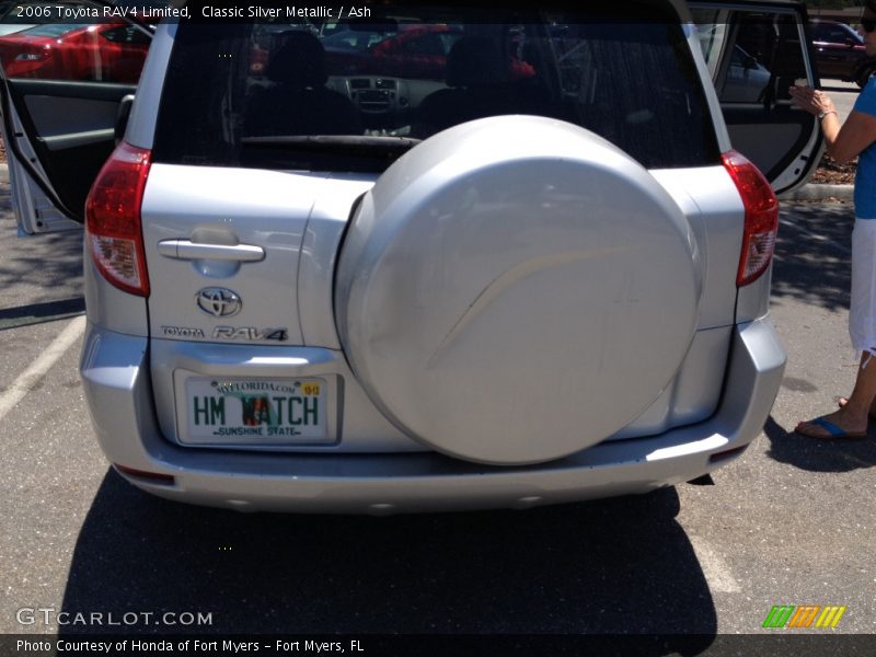 Classic Silver Metallic / Ash 2006 Toyota RAV4 Limited