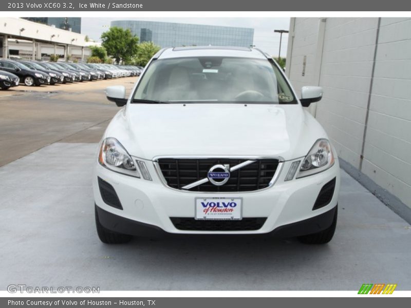 Ice White / Sandstone 2013 Volvo XC60 3.2