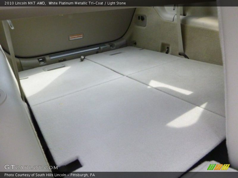 White Platinum Metallic Tri-Coat / Light Stone 2010 Lincoln MKT AWD