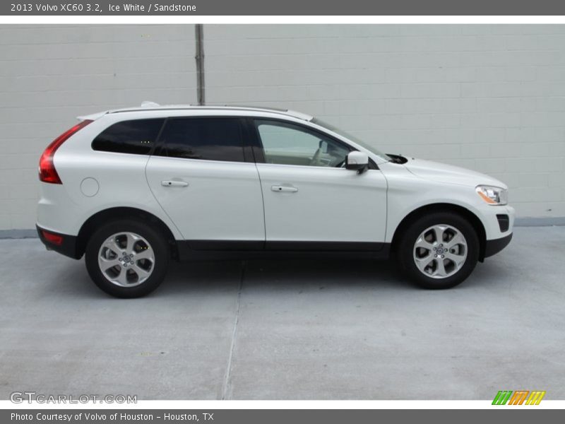 Ice White / Sandstone 2013 Volvo XC60 3.2