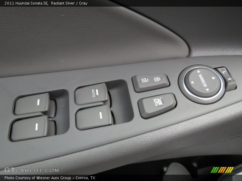 Radiant Silver / Gray 2011 Hyundai Sonata SE