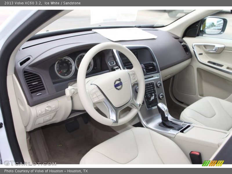 Ice White / Sandstone 2013 Volvo XC60 3.2