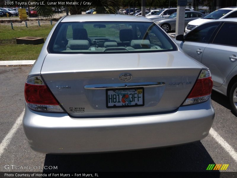 Lunar Mist Metallic / Gray 2005 Toyota Camry LE