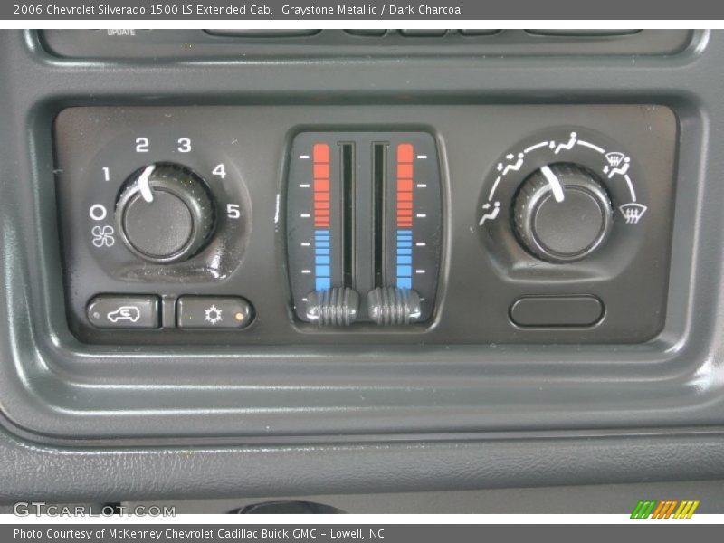 Controls of 2006 Silverado 1500 LS Extended Cab