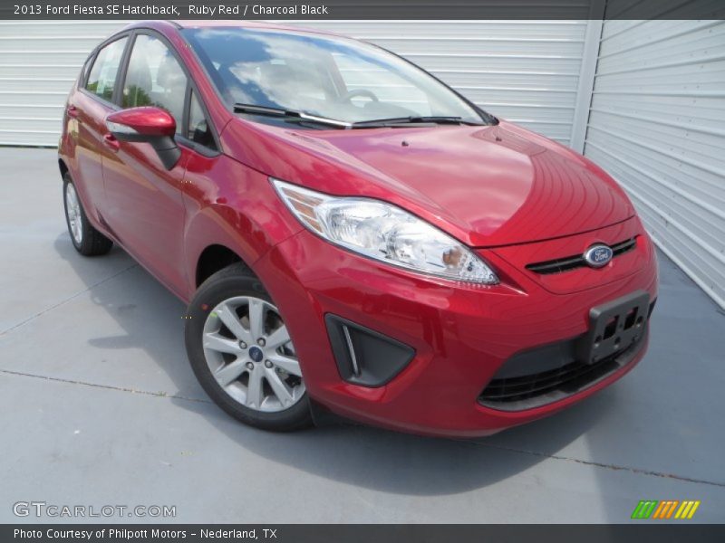 Ruby Red / Charcoal Black 2013 Ford Fiesta SE Hatchback