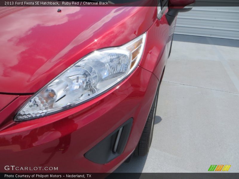 Ruby Red / Charcoal Black 2013 Ford Fiesta SE Hatchback