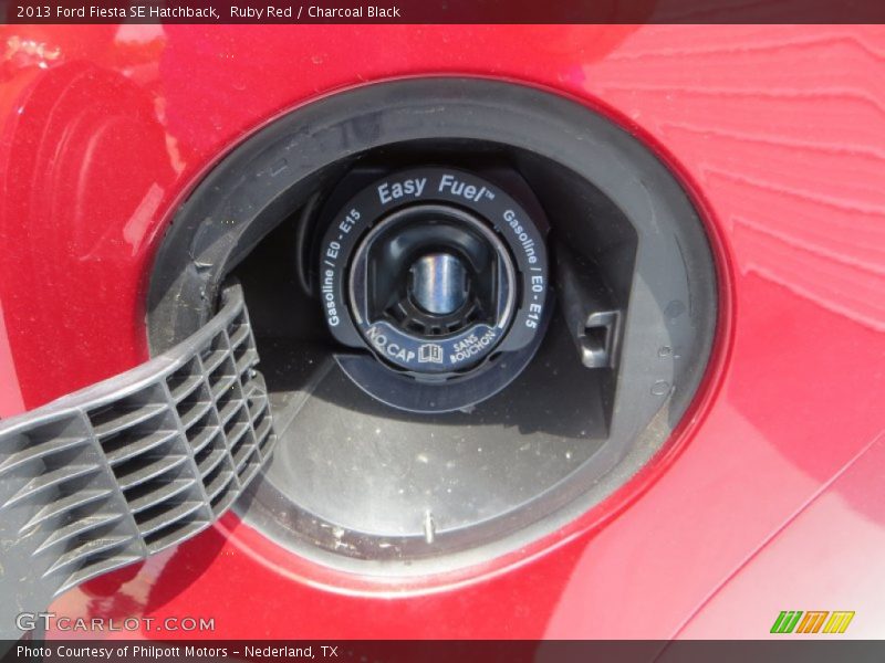 Ruby Red / Charcoal Black 2013 Ford Fiesta SE Hatchback