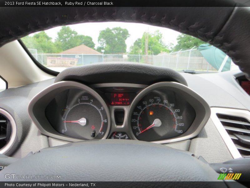  2013 Fiesta SE Hatchback SE Hatchback Gauges