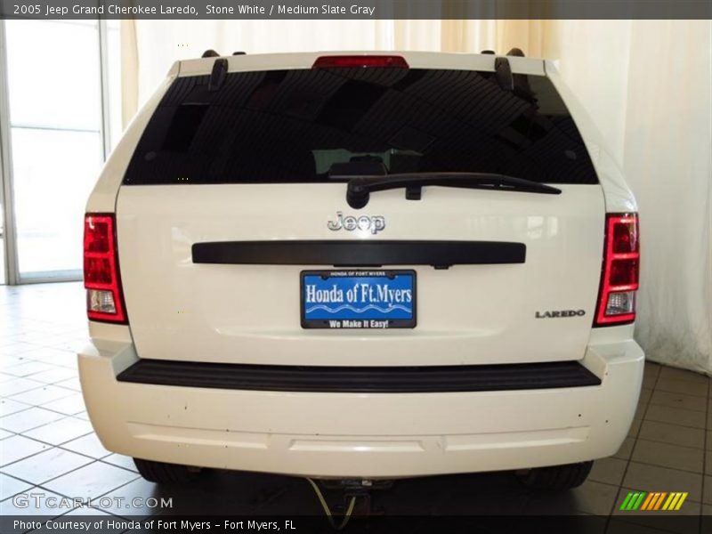 Stone White / Medium Slate Gray 2005 Jeep Grand Cherokee Laredo