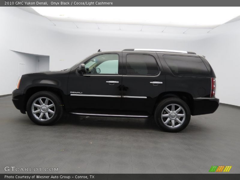 Onyx Black / Cocoa/Light Cashmere 2010 GMC Yukon Denali