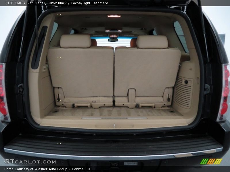 Onyx Black / Cocoa/Light Cashmere 2010 GMC Yukon Denali