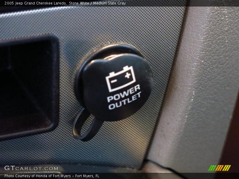 Stone White / Medium Slate Gray 2005 Jeep Grand Cherokee Laredo