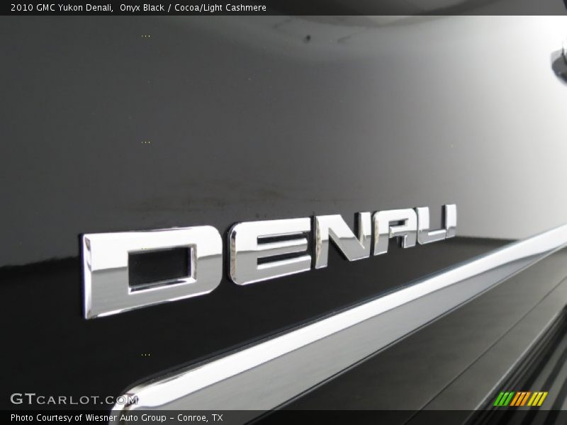 Onyx Black / Cocoa/Light Cashmere 2010 GMC Yukon Denali