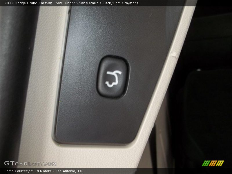 Bright Silver Metallic / Black/Light Graystone 2012 Dodge Grand Caravan Crew