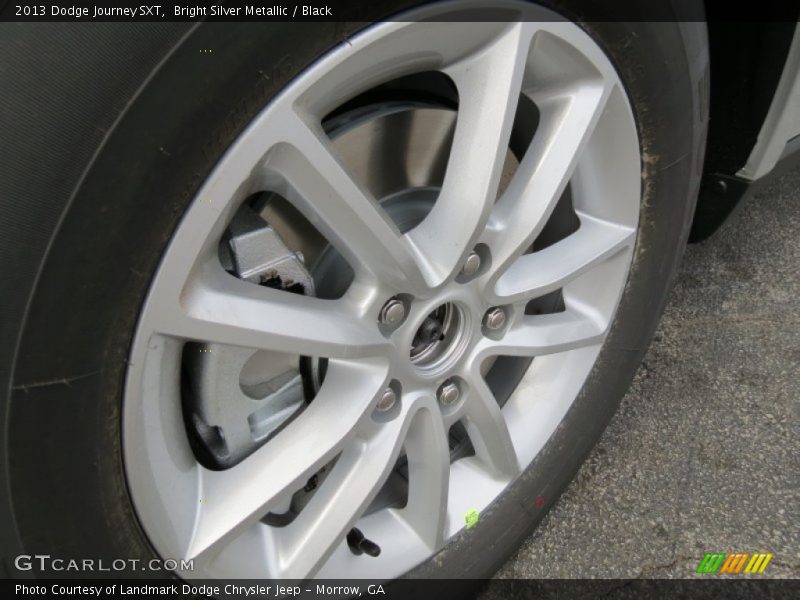 Bright Silver Metallic / Black 2013 Dodge Journey SXT