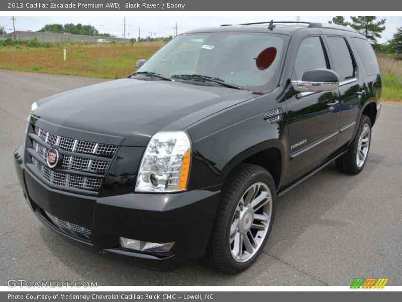 Front 3/4 View of 2013 Escalade Premium AWD