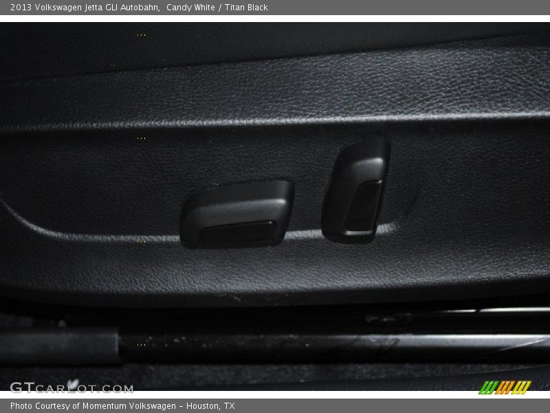 Candy White / Titan Black 2013 Volkswagen Jetta GLI Autobahn